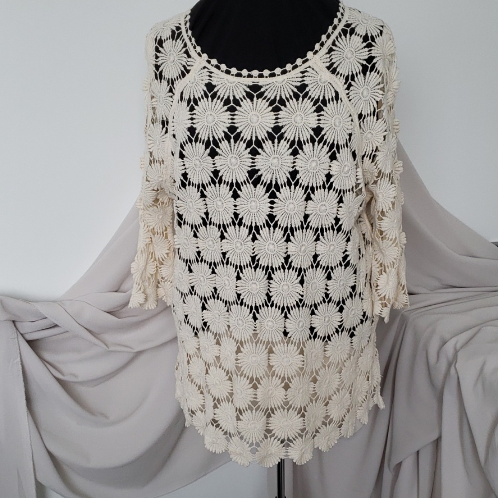 Knit pullover
